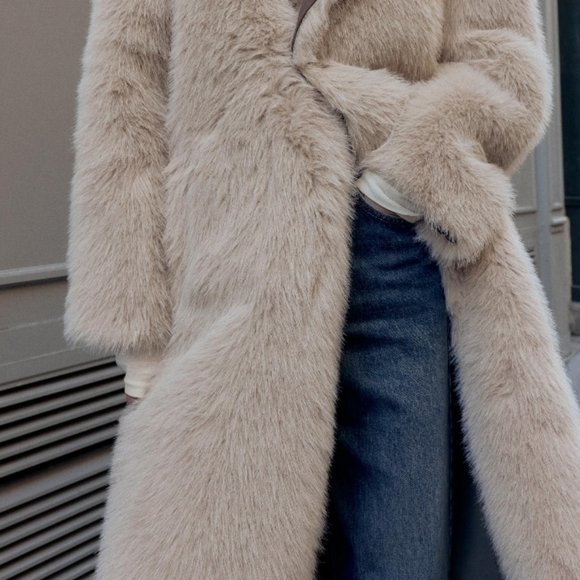 ZARA Reversible Faux Fur Double-Faced Coat(Mink, US S,M,L/EUR S,M,L) - Picture 5 of 16